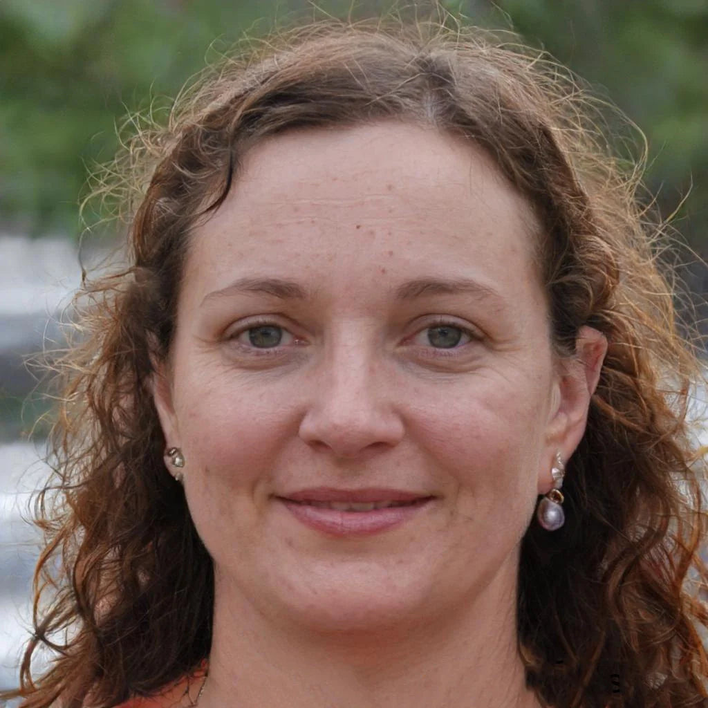 <strong>Emily T.</strong>